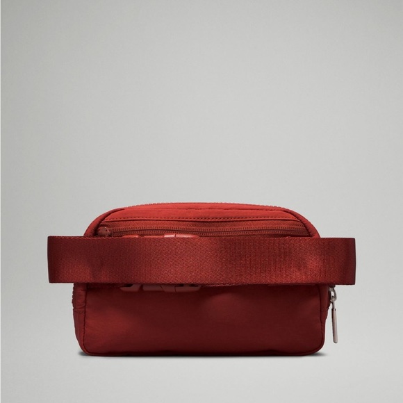 NWT Lululemon Everywhere Belt Bag 1L in Terra Orange - Picture 2 of 9